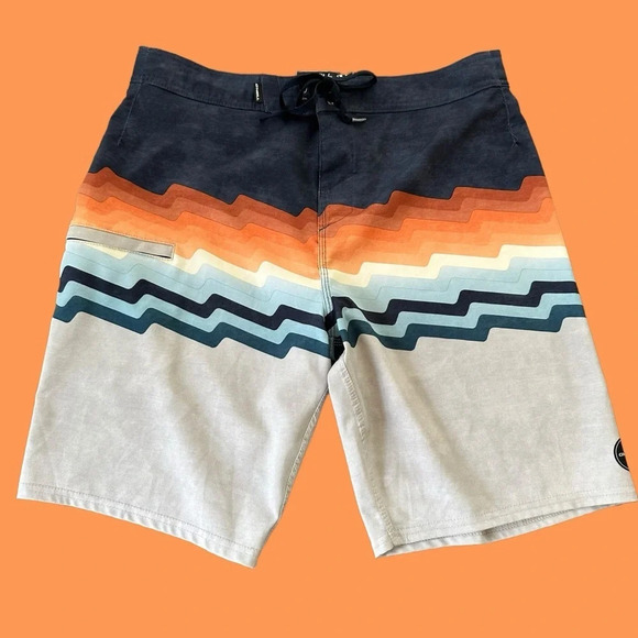 O’Neill Mens 32 waist Hyperfreak Board Shorts Swim Unlined Stripe Cargo Surfing - Picture 1 of 4
